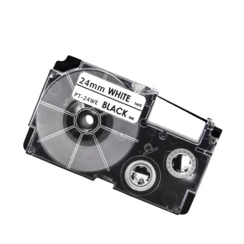 Casio Xr-24we Sort Tekst   Hvid Tape 24 Mm       Tape Kompatibel